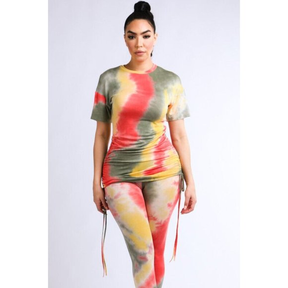 Women's Super Cute Short Sleeve Tie Dye Ruched Side Top & Matching Leggings Set - Picture 4 of 4